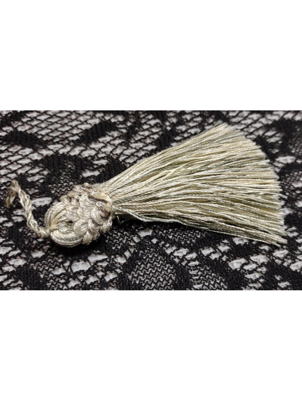 Vintage Tassels 3.5 inches New in package Small 5 Tassels Military Colors Olive